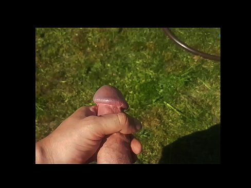❤️ Hot hottie får den rosa fitten hennes knullet og kommer med en sprut i en sommerhage ☑ Porno vk hos oss no.dienlanhbk.top ️❤